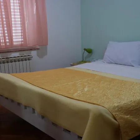 Nada Πανσιόν