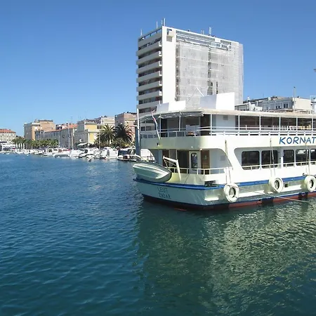 Πανσιόν Nada